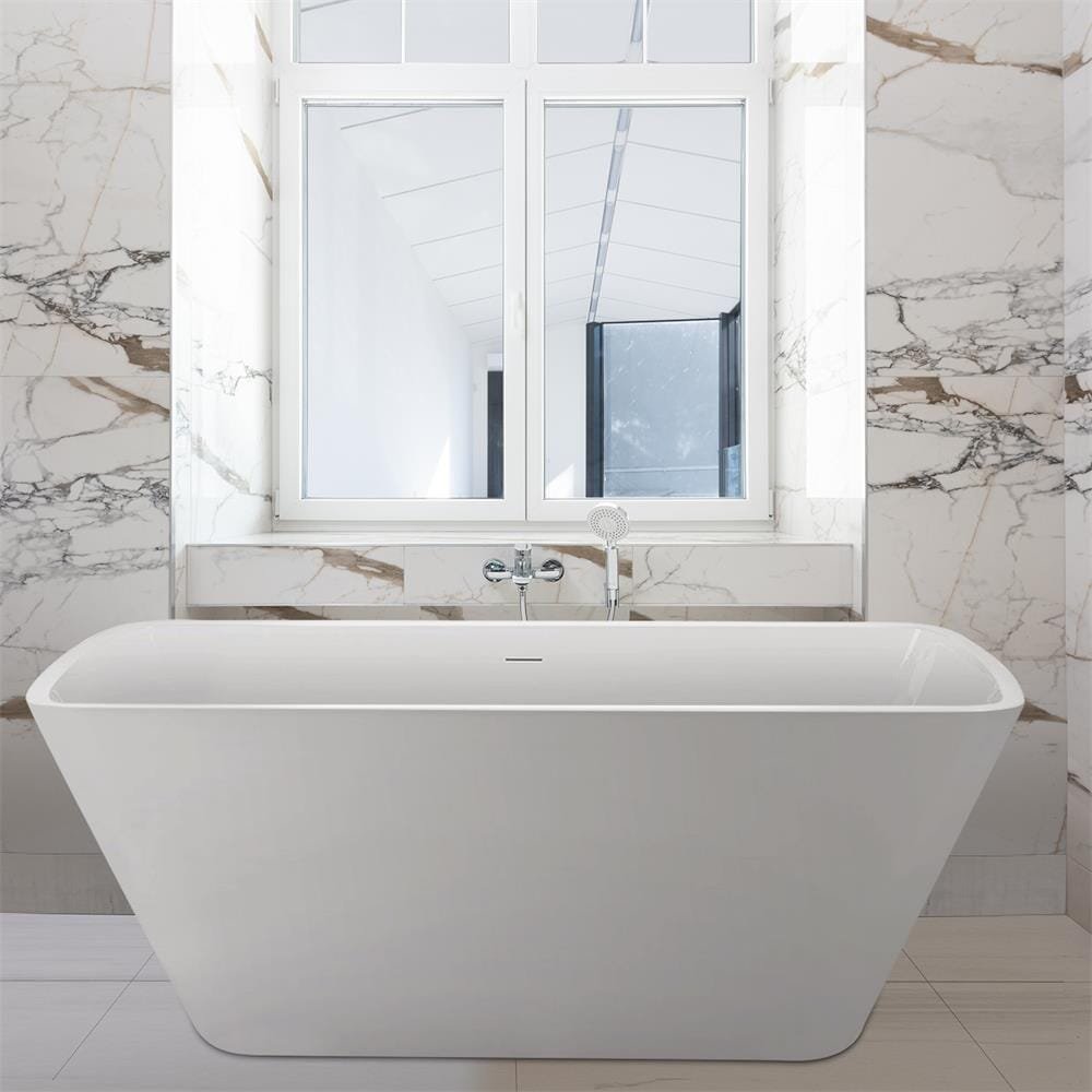 Freestanding Trapezoidal Acrylic Bath – view 2