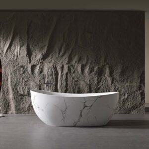 Freistehende Badewanne Marmor-Look – Slipper-Design