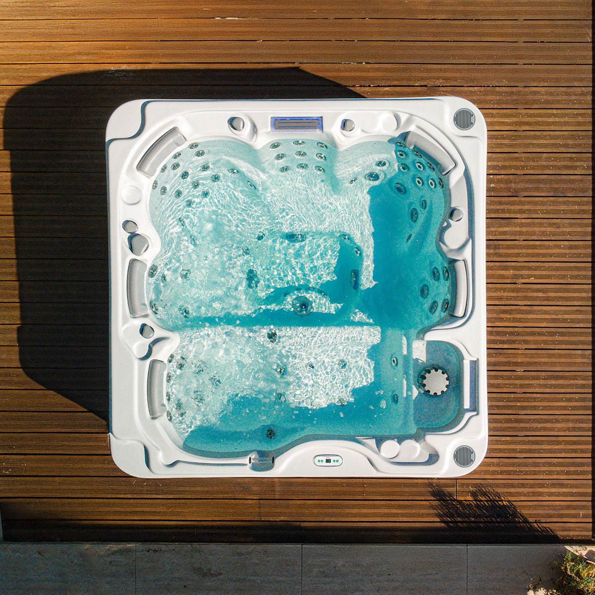XXL Outdoor Hot Tub – view 4