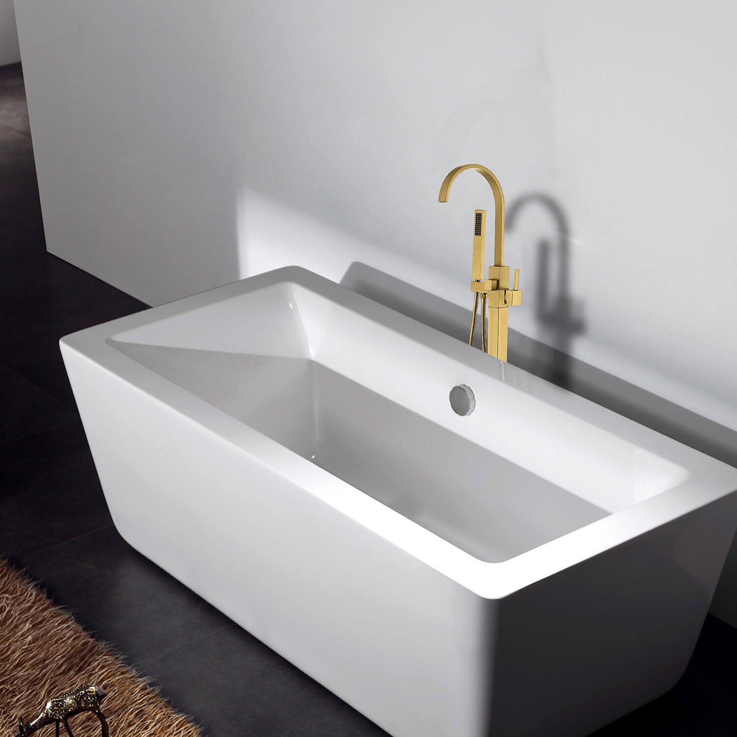 Freestanding Bath Tap in – view 3