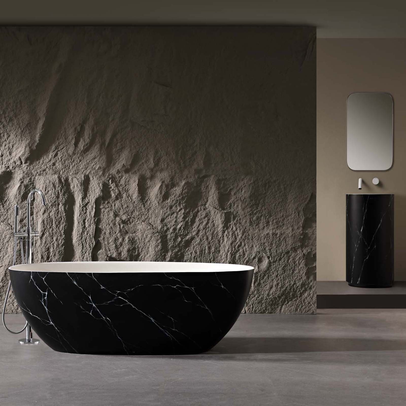 Freistehende Badewanne Schwarz mit Marmor-Design, 165 cm – Bild 3